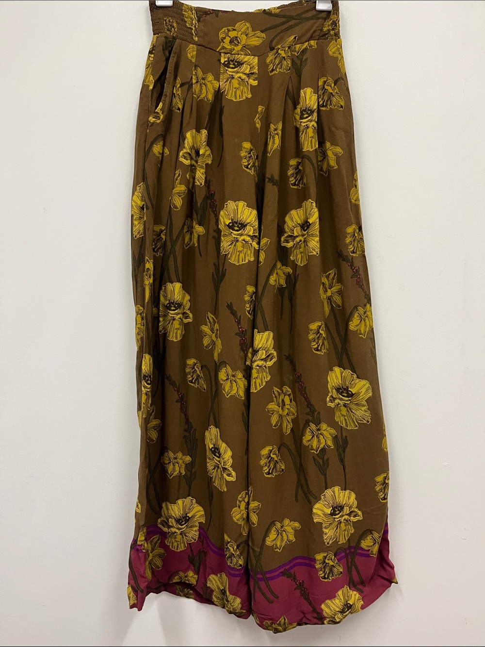 Anthropologie MAEVE  Brown/floral Wide leg Palazzo pant with purple hem size 0